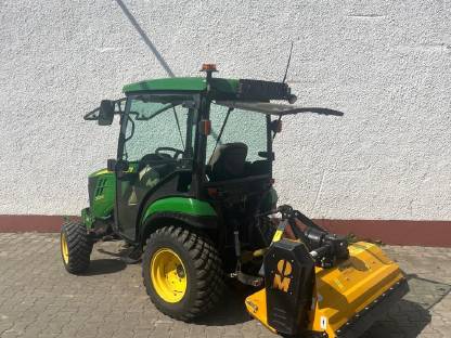 Bild 3:John Deere 2026R, 540 Bstd., Mulcher, Kommunal