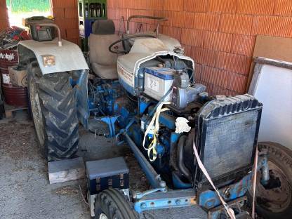 Ford Super Dexta 3000