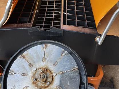 Bild 4:Salzstreuer Kugelmann