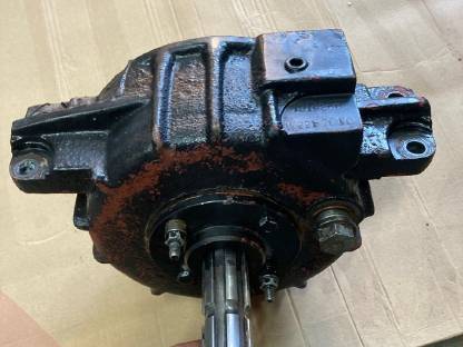 Bild 2:Verkaufe Steyr Frontzapfwellengetriebe