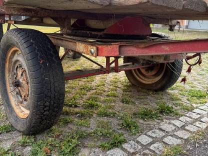 Bild 5:Anhänger - stabil und einsatzbereit 10 km/h