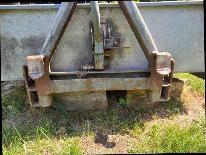 Bild 3:Kippmulde mechanisch ohne Rückwand