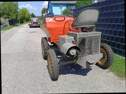Bild 2:Oldtimer Dumper
