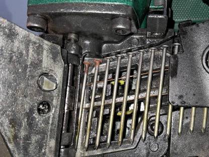 Bild 3:Druckluftnagler Nagler Nagelpistole Schussapparat Prebena