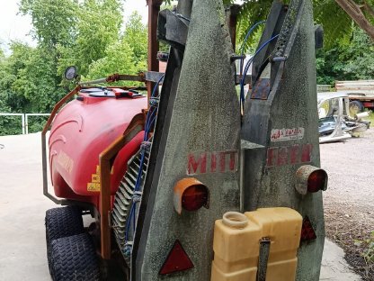 Bild 5:Gebläsespritze Mitterer, 2.000 l