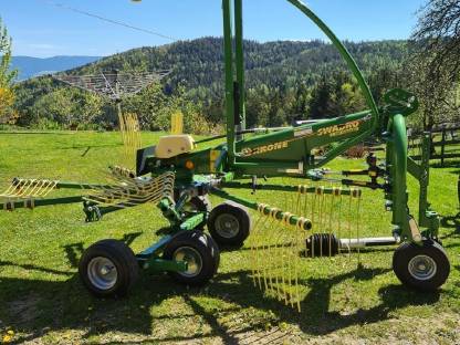 Bild 3:Landwirtschaftliche Geräte