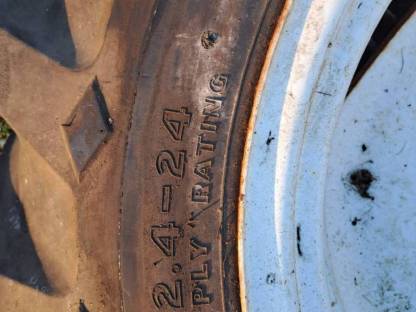 Bild 6:Kompletträder Steyr 8100/8120