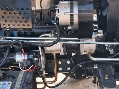 Bild 6:Traktor LW 304HS