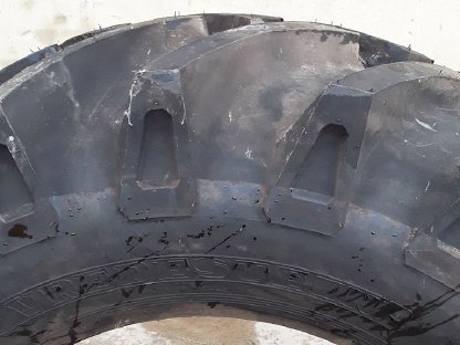 Bild 3:Claas: Neuer Mähdrescher-Reifen, Neuer Variator-Riemen