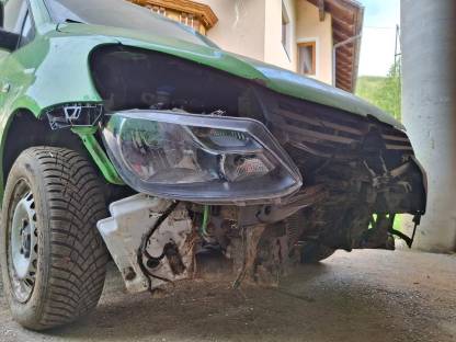 VW Caddy Unfallauto