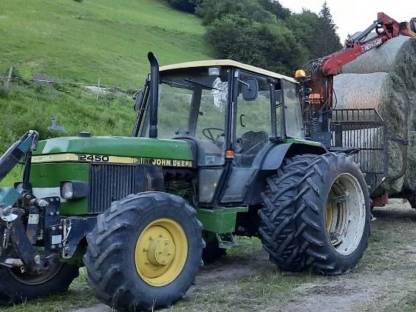 John Deere 2450