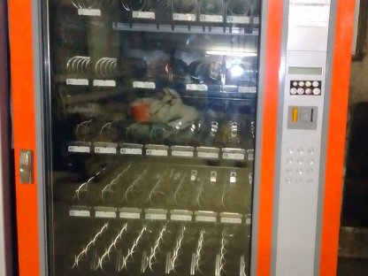 Bild 5:Lebensmittelkühlschrank - Warenautomat