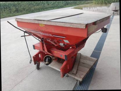 Bild 4:Rauch ZSA 800 Düngerstreuer