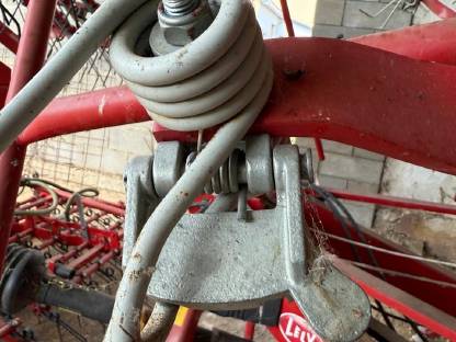 Bild 4:Heuwender Zetter Lely Lotos Stabilo