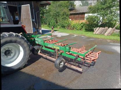 Bild 3:Grünlandstriegel Heger 6 m