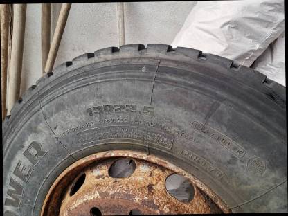 Bild 4:Lkw Reifen