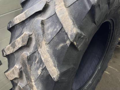 Bild 3:Trelleborg 540/65R28