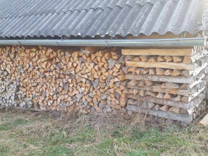 Verkaufe trockenes Brennholz