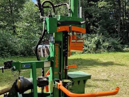 Bild 2:POSCH 20 t Holzspalter M6230MR