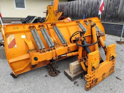 Bild 3:Schneepflug Hydrac UIII 320