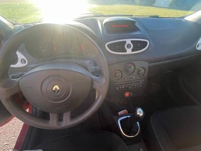 Bild 4:Renault Clio 1,2 16V Yahoo Edition