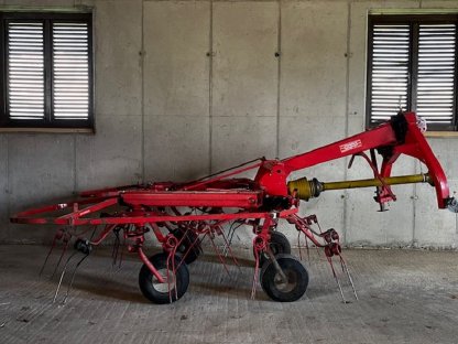 Bild 4:Fella Kreiselheuer TH 440 D – 4,4 m AB, 4 Kreisel