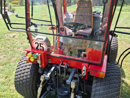 Bild 3:Antonio Carraro 3800 HST