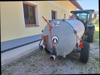 Bild 4:Bauer Güllefass 2.100l V 22 UV