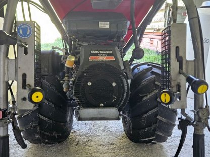 Bild 3:Mähmaschine Aebi AM 20