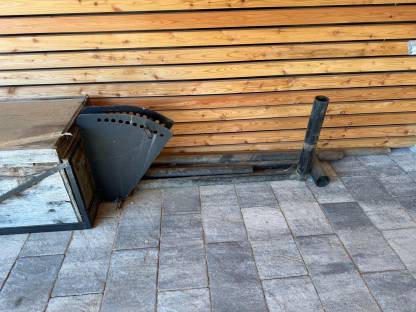 Bild 5:Sonnenwachsschmelzer Marke Eigenbau