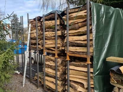 Bild 7:Stapelgestell für Meterscheitholz