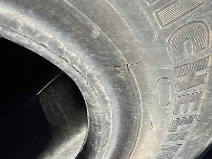 Bild 6:Reifen 14.00R20 Michelin G-20 XZA4 für Unimog Lkw Anhänger