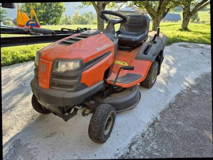 Bild 4:Rasentraktor Husqvarna CTH 126