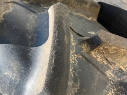 Bild 5:Pflegebereifung BKT Agri Max