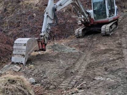 Bild 2:Takeuchi TB 175