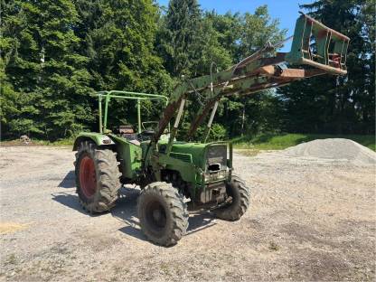 Bild 2:Fendt 104SA