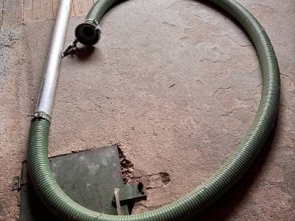 Bild 2:Saugschlauch Güllefass