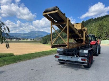 Bild 3:Hakenliftanhänger für 4 m Container