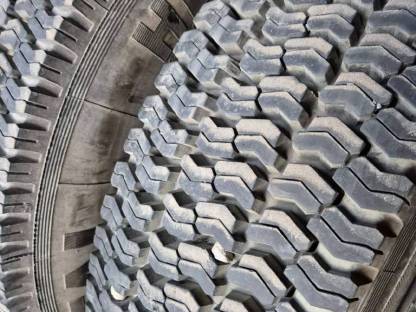 Bild 2:6 x 275/70R22,5 Anhänger Lkw-Reifen Continental