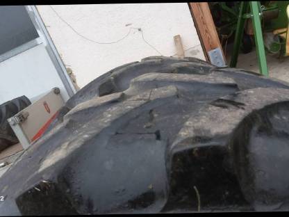 Bild 3:Traktorreifen 400/70 R20