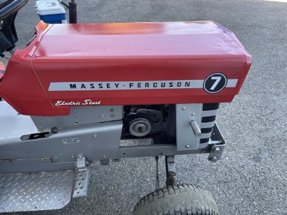 Bild 2:Massey Ferguson 7 Sammlerstück