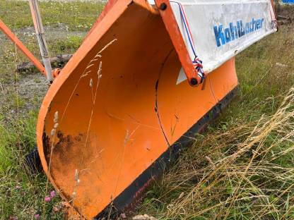 Bild 3:Schneepflug Kahlbacher LS 270