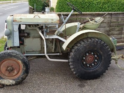 Bild 2:Traktor Epple-Buxbaum Aquila