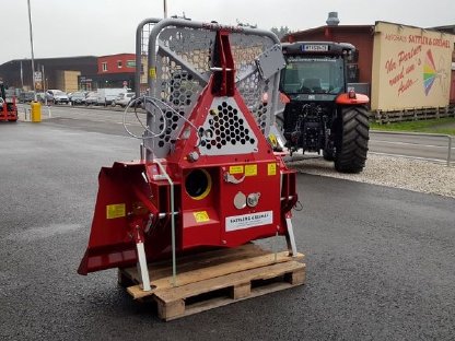 Bild 3:Tajfun Forstseilwinde EGV 6,5 AHK SG