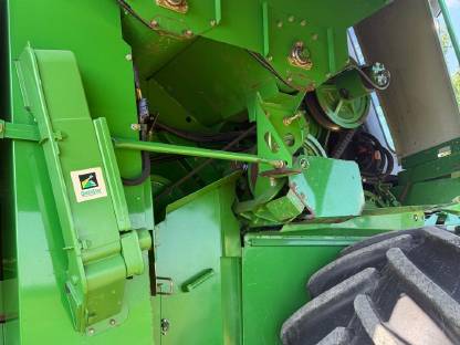 Bild 6:John Deere 9780 CTS Mähdrescher