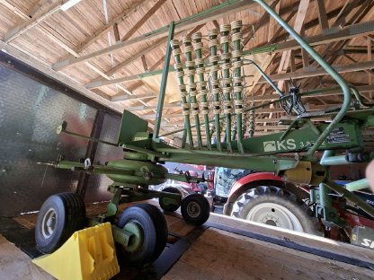 Bild 2:Krone 3.82/12 Einkreiselschwader