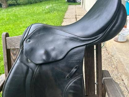 Bild 4:Stübben Roxane Springsattel