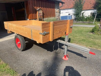 Anhänger Traktor/Oldtimer