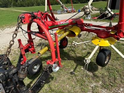 Bild 6:Pöttinger Kreiselheuer Hit 54