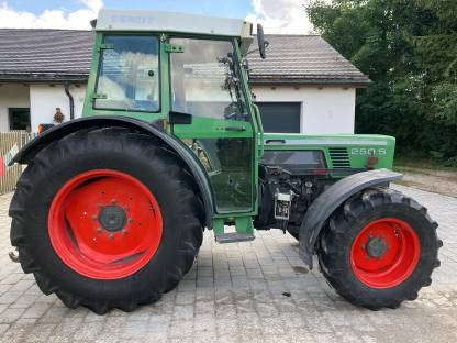 Bild 3:Fendt 250S